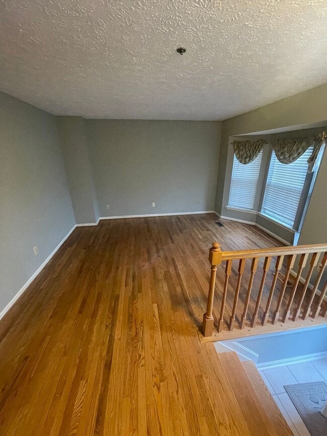 Building Photo - Available Now! Updated townhome in Havre D...