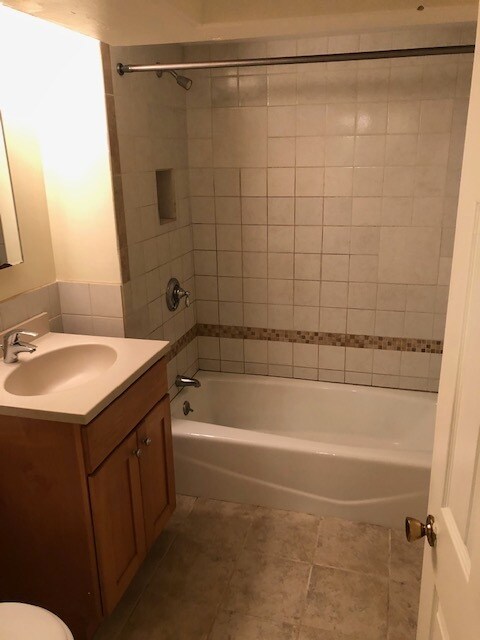 Bathroom - 751 Boston Post Rd