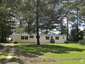 Building Photo - 4225 Yarborough Rd
