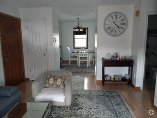 Building Photo - 1125 Flammang Dr