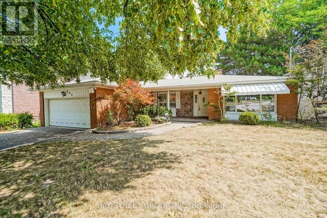 Building Photo - 683 Conacher Dr