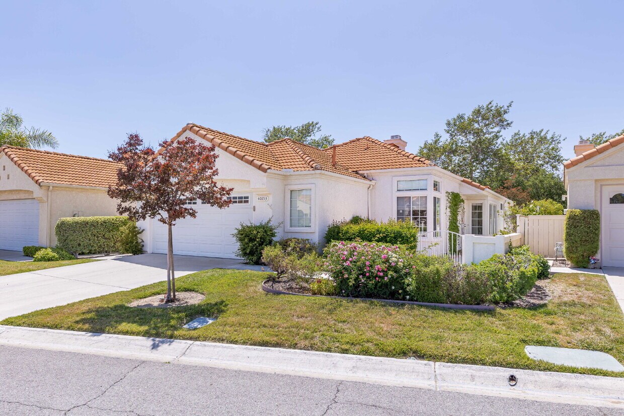 Foto principal - The Colony 55+ community. Great 2 bedroom/...