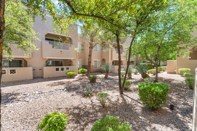 Building Photo - SPACIOUS CONDO!