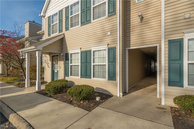 Foto del edificio - 28340 Center Ridge Rd