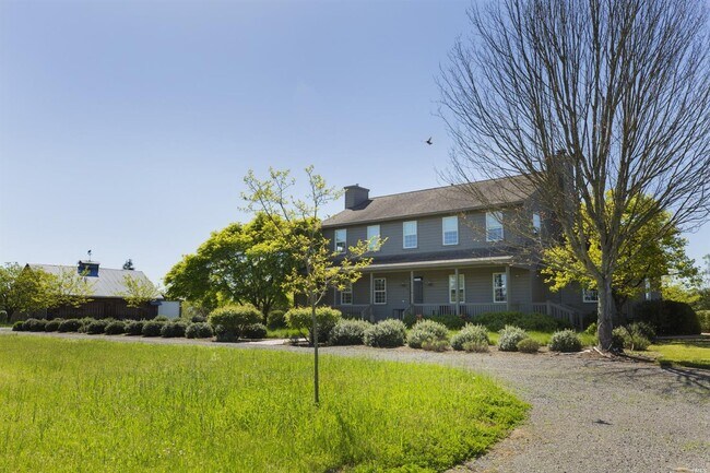 Building Photo - 150 Wood Ranch Rd