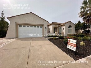 Building Photo - 8065 Bauser Ave