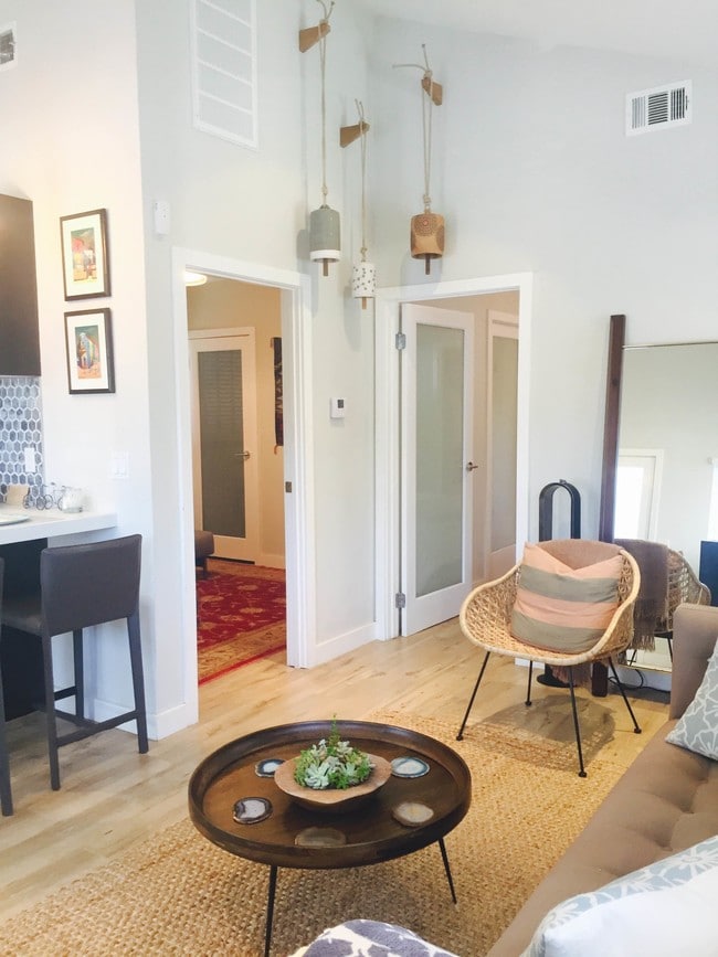 High Ceilings - 559 Vernon Ave