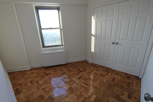 Building Photo - 12510 Queens Blvd