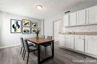 Building Photo - 801-817 W 5th Ave