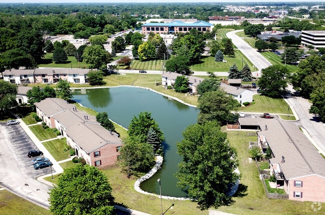 Building Photo - Abney Lake