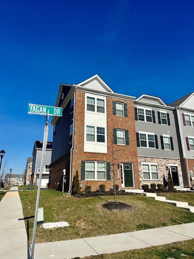 9600 Fagan Dr, Bowie, MD 20721 Townhome Rentals in Bowie MD