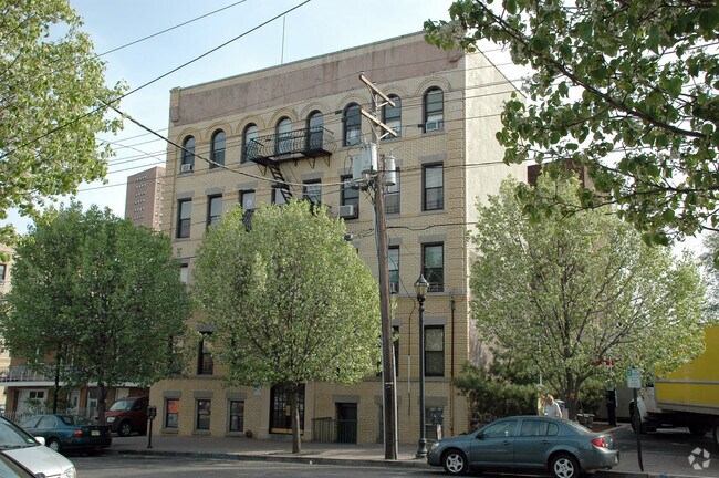 155 60th ¡St - 155 60th St