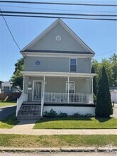 Building Photo - 706 Mill St