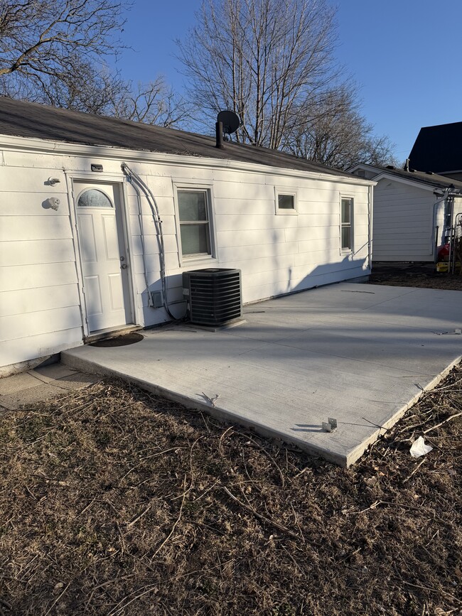 Building Photo - 1910 10th St