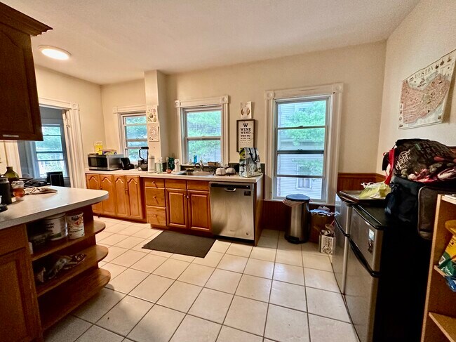 Foto del edificio - 14 Curtis Ave