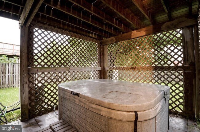 Building Photo - 3100 28th St SE