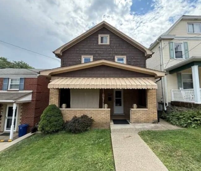 Photo - 2849 Castlegate Ave House