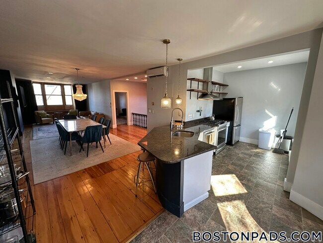 Foto del edificio - 482 Columbus Ave