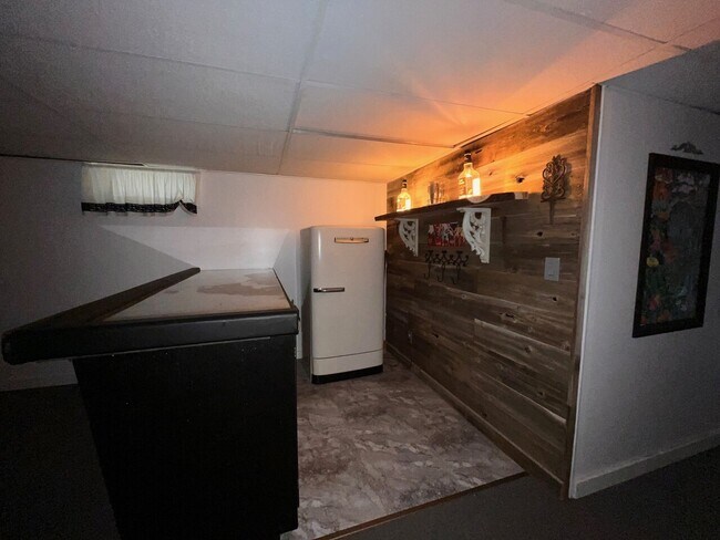 Building Photo - 12 S Severance St