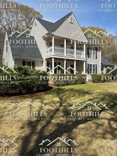 Building Photo - 115 Crosscreek Dr