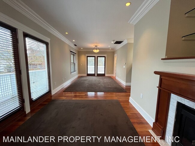 Building Photo - 3 br, 2 bath House - 2186 NW JOHNSON ST #2