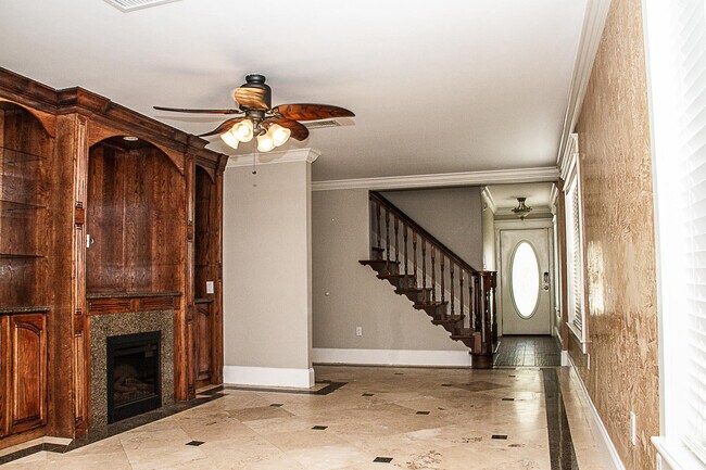 Building Photo - 262 Twin Lakes Ln