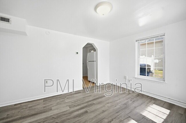 Foto del edificio - 1482 Old Virginia Beach Rd