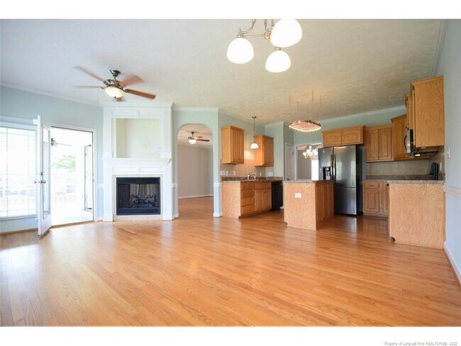 Foto del edificio - 933 Dalmore Dr