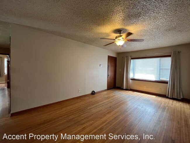 Building Photo - 3 br, 1 bath House - 3751 W. 44th St.