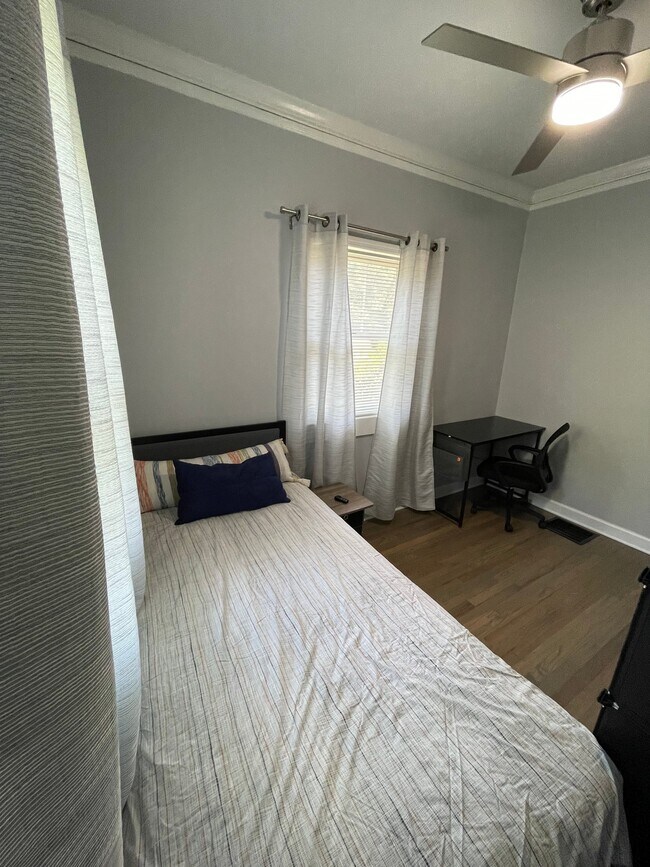 Foto del edificio - 417 Princeton Way NE