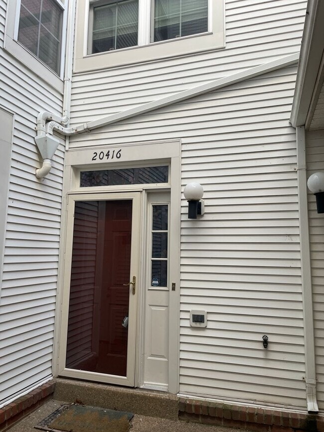 Photo - Beautiful 3 Bed 2.5 Bath Interior Townhome...