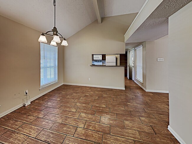 Building Photo - 10912 Mulberry Ct