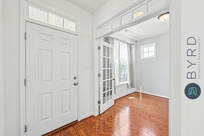 Building Photo - 16921 Thornapple Run
