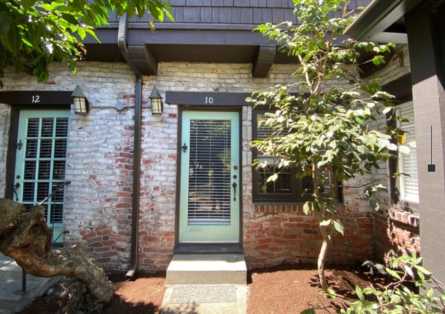 Photo - Canterbury Court Apartments