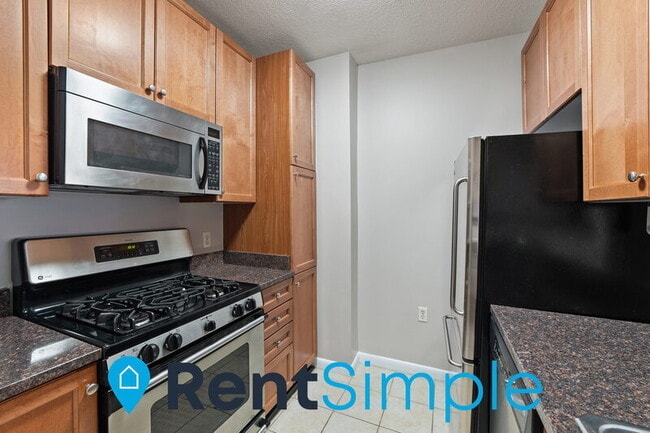 Photo - 851 N Glebe Rd Apartment