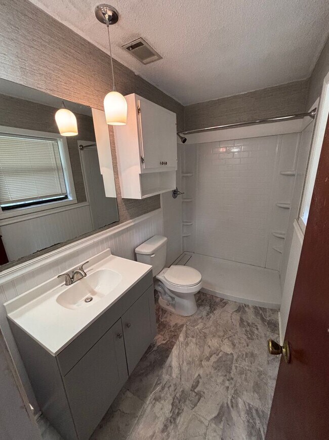 Foto del edificio - 4 BR house Smart Rd area