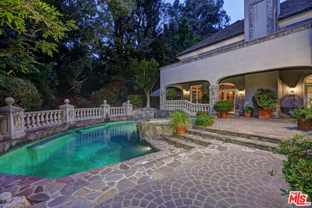 Building Photo - 10101 Sunset Blvd