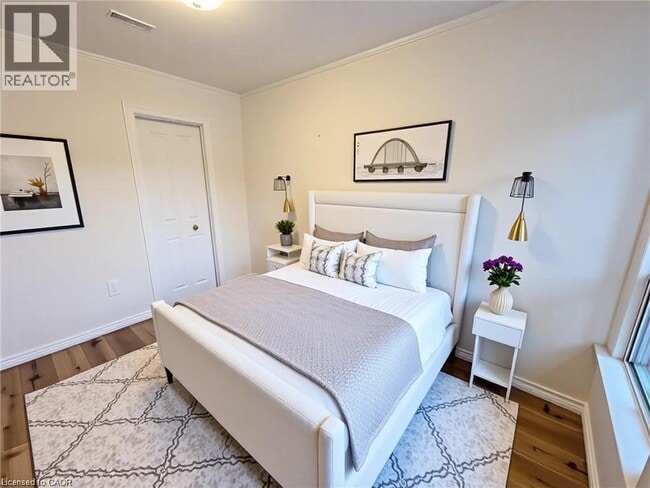 Photo du bâtiment - 281 Wentworth St N