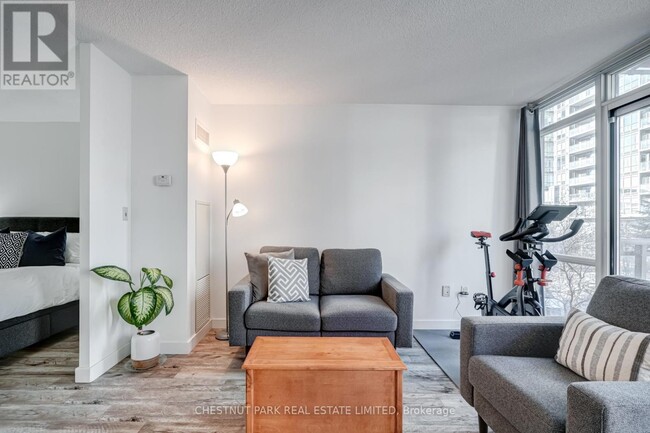 Building Photo - 11-211 Brunel Ct