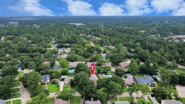 Foto del edificio - 7510 Renmark Ln