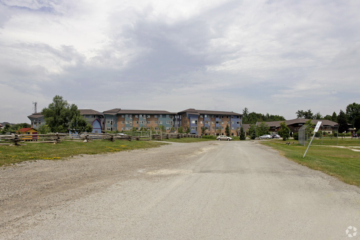 Primary Photo - Hesperus Village