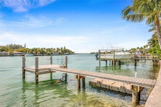 Building Photo - 1170 S Biscayne Point Rd