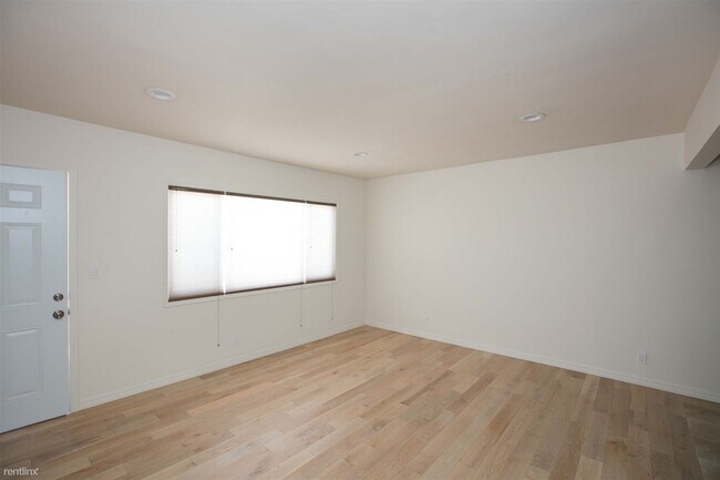 Foto del edificio - 519 Raymond Ave