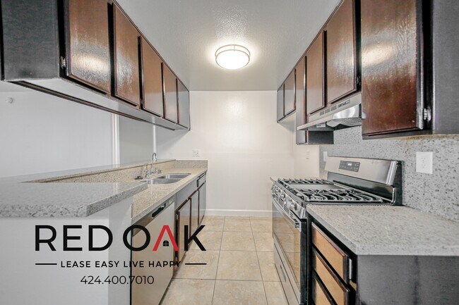 Foto del edificio - Incredible and Inviting Two Bedroom with C...