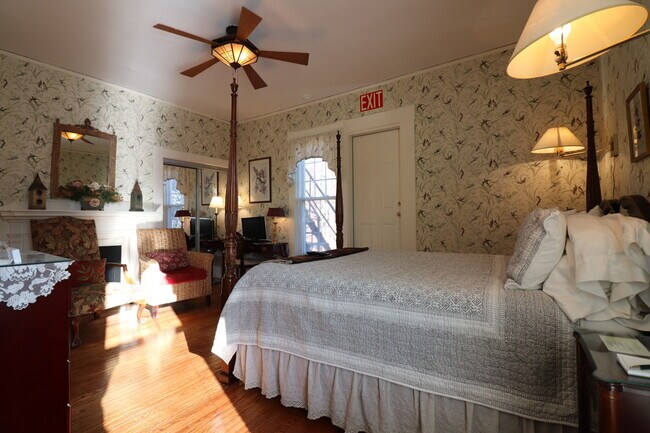 Foto del edificio - 83 Longwood Ave