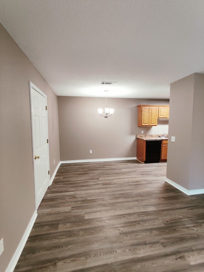 COMIDA - 1177 Bloodworth Ln