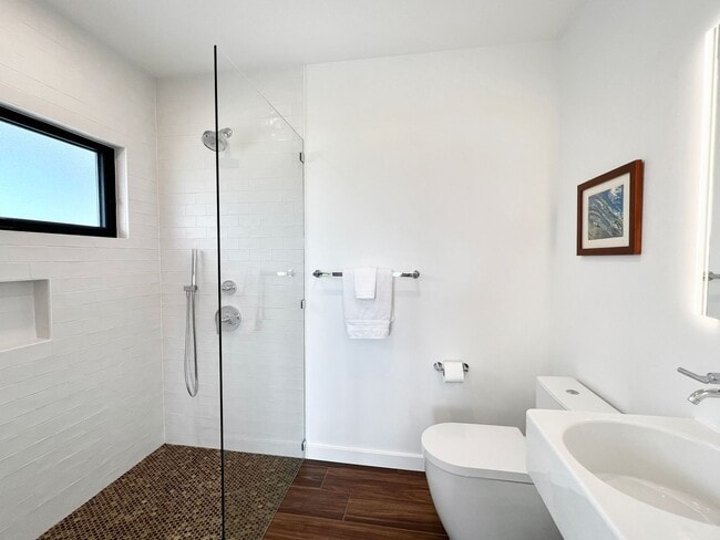 Building Photo - Modern Beachfront Estate w/Private Pool/Spa, Ocean View & AC: Kailua Beach Villa