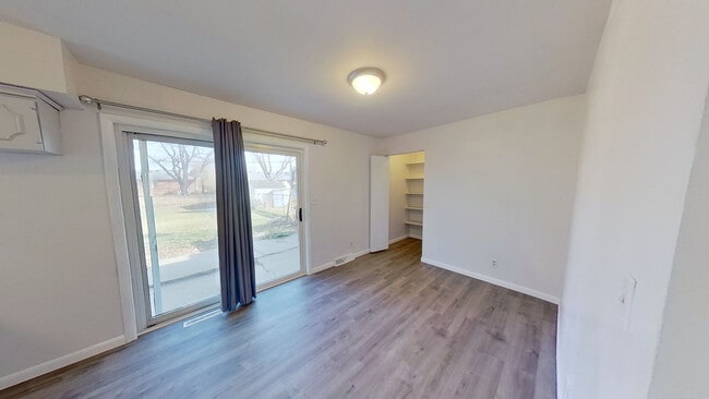 Building Photo - 4673 Holland St