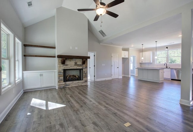 Building Photo - 309 Arbor Cir