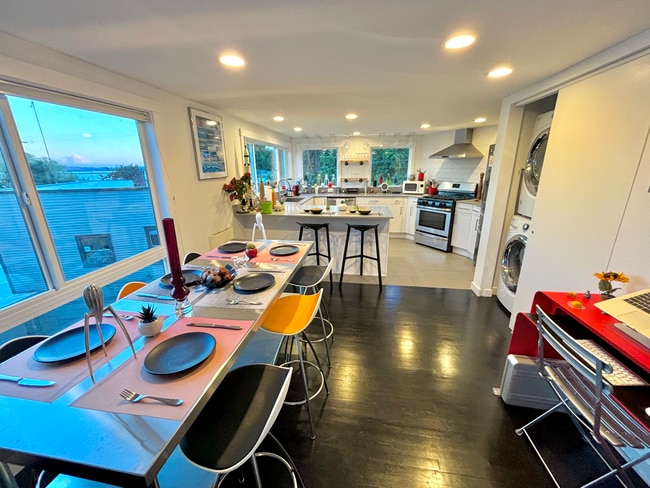 Foto del edificio - 110 Erie Ave